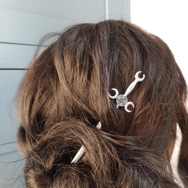 Women's Hair accessory - Silver on Productcaster.