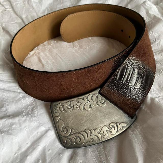 Vintage Women's Belt - Brown/Silver on Productcaster.