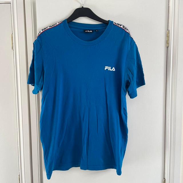 Fila Men's T-shirt - Blue - M on Productcaster.