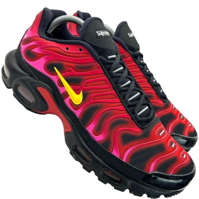 Nike Men's Trainers - Red/Multi - UK 8.5 on Productcaster.