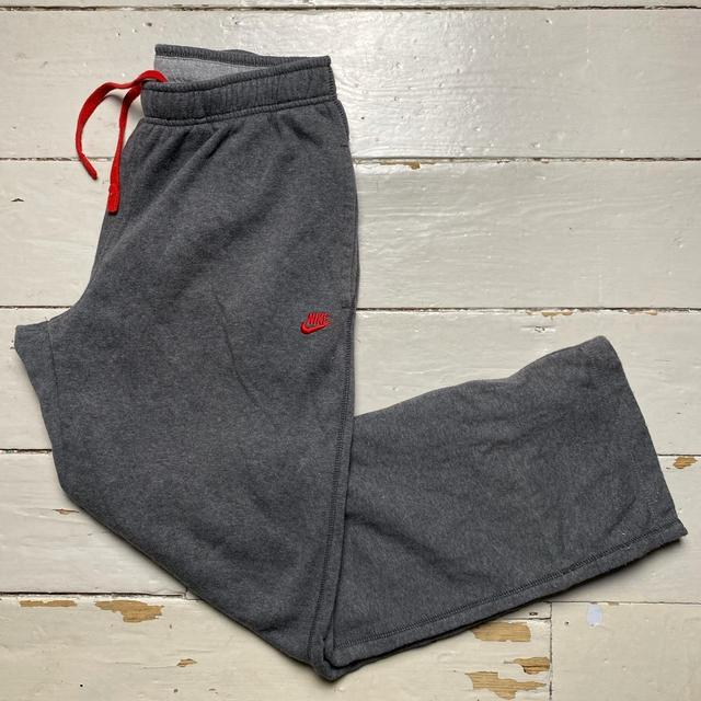 Nike Men's Sweatpants - Grey - L on Productcaster.