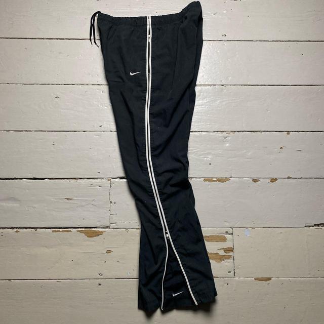 Nike Men's Sweatpants - Black - S on Productcaster.