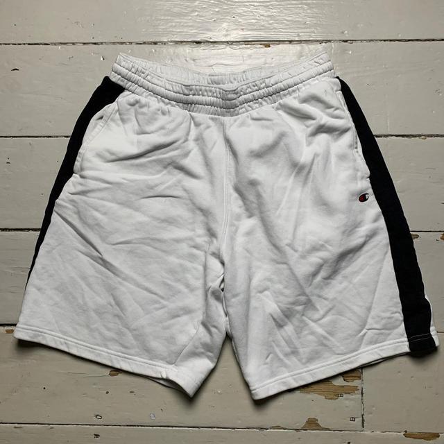 Champion Men's Shorts - White - L on Productcaster.