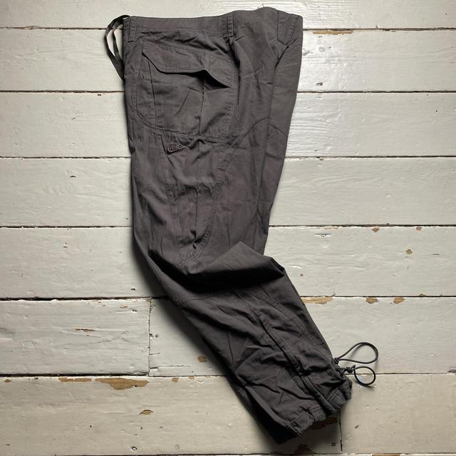 Nike Men's Straight leg Trousers - Brown - M on Productcaster.