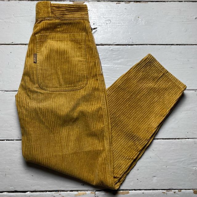 Armani Men's Straight leg Jeans - Yellow/Gold - 28" on Productcaster.