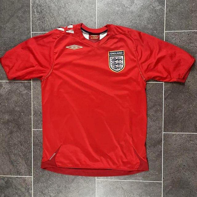 Umbro Men's T-shirt - Red - M on Productcaster.