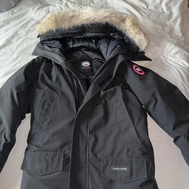 Canada Goose Men's Parka - Black - M on Productcaster.