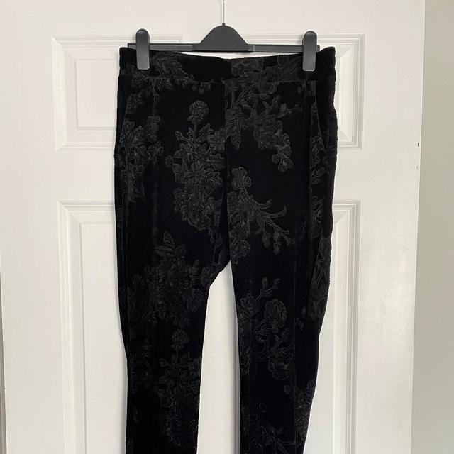 B.Young Women's Trousers - Black - M on Productcaster.