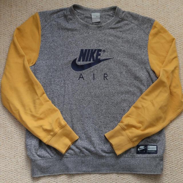 Nike Men's Jumper - Grey - M on Productcaster.