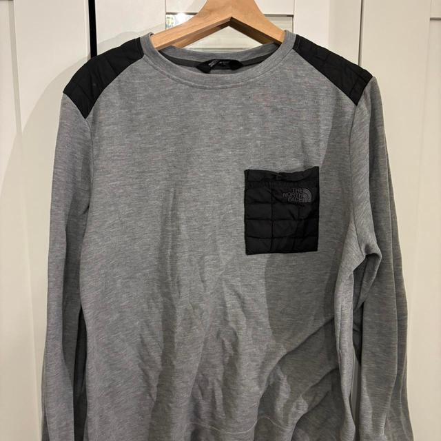 The North Face Men's Jumper - Grey - L on Productcaster.