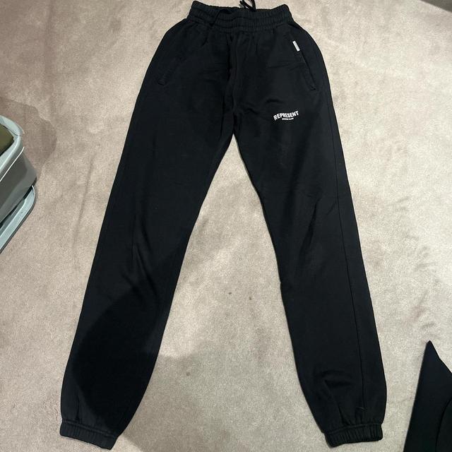 Represent Men's Sweatpants - Black - XXS on Productcaster.