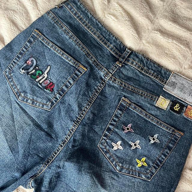 Vintage Women's Low rise Embroidered Jeans - Blue - M on Productcaster.