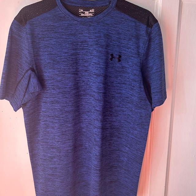 Under Armour Men's T-shirt - Blue - M on Productcaster.