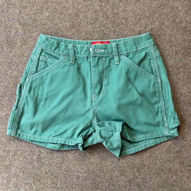 Dickies Women's Shorts - Green - 28" on Productcaster.