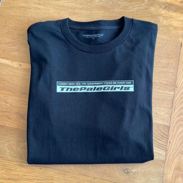 Men's T-shirt - Black - XL on Productcaster.