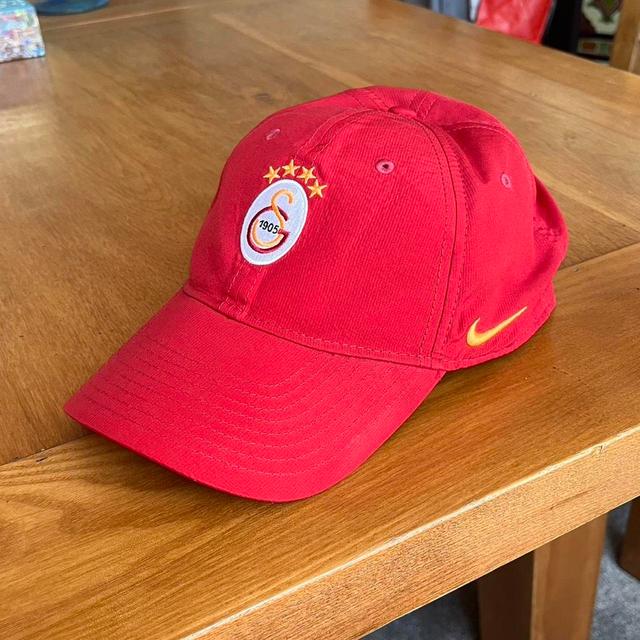 Nike Men's Caps - Red/Orange on Productcaster.