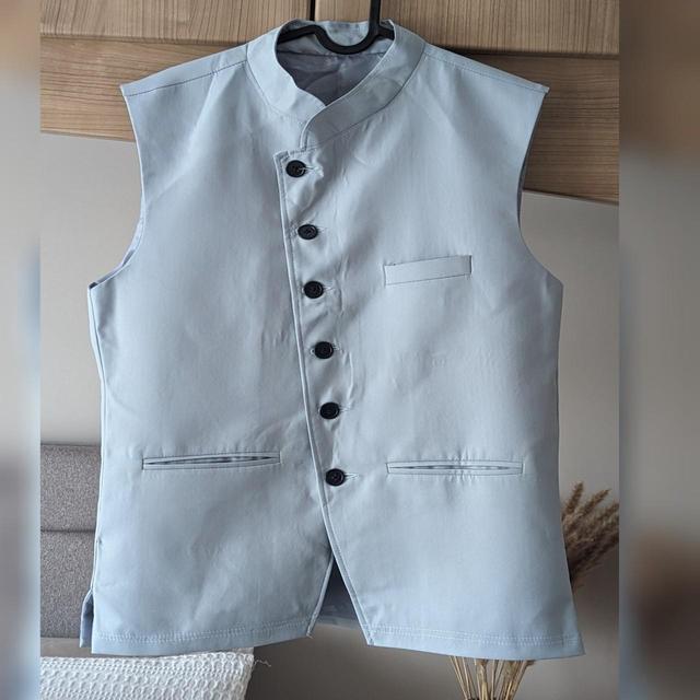 Men's Waistcoat - Grey - M on Productcaster.