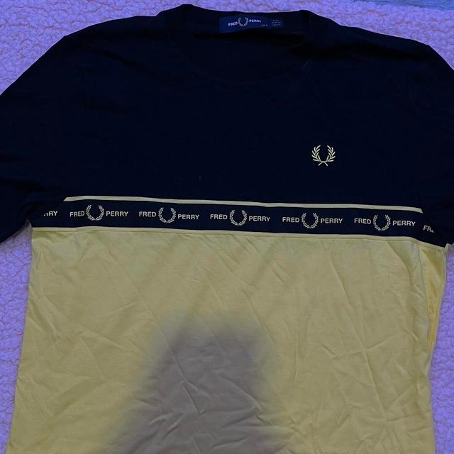 Fred Perry Kids' T-shirt - Yellow on Productcaster.