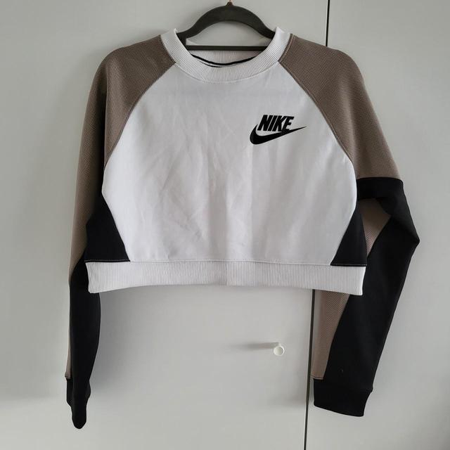 Nike Women's Sweatshirt - White - 12 on Productcaster.