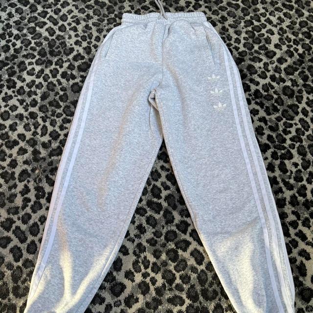 Adidas Women's Sweatpants - Grey - UK 4 on Productcaster.