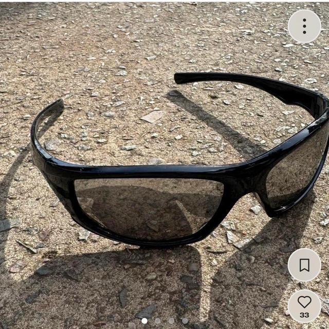 Deadstock Men's Festival Sunglasses - Black/Silver on Productcaster.