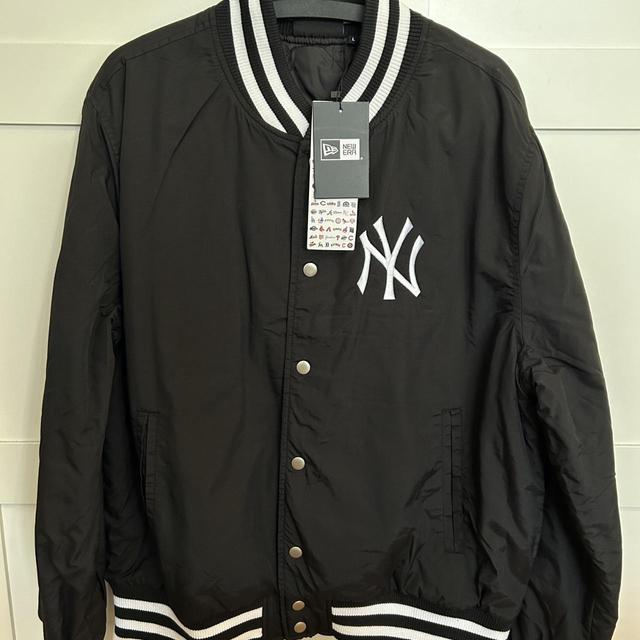 New Era Men's Varsity Jacket - Black - L on Productcaster.