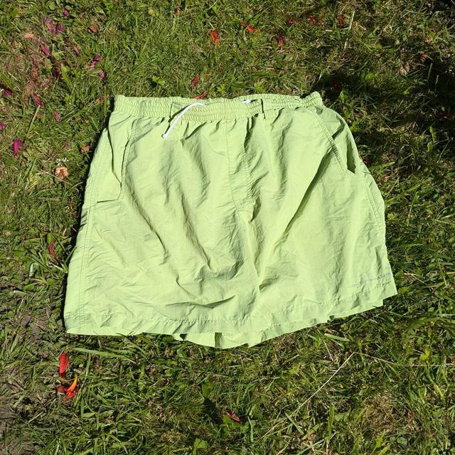 Columbia Sportswear Men's Shorts - Green - M on Productcaster.