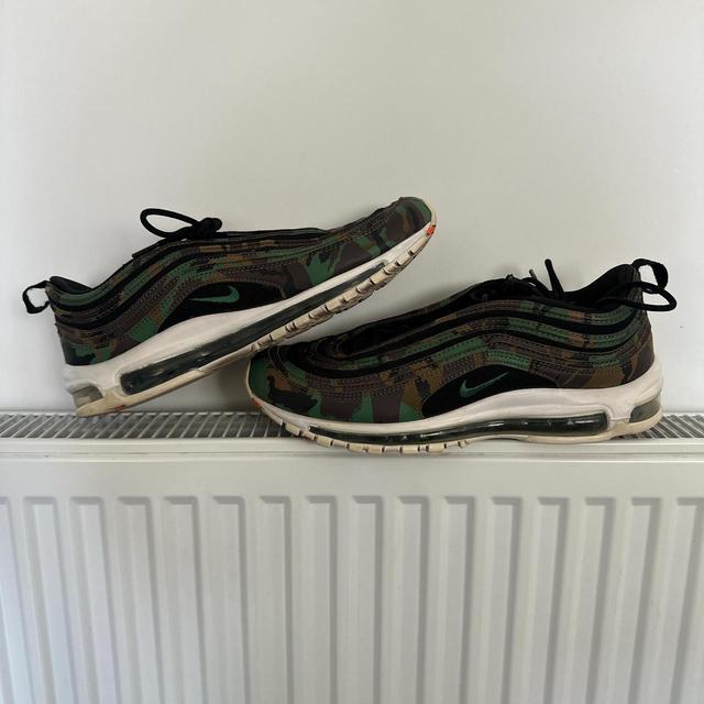 Nike Men's Trainers - Multi/Green - UK 10 on Productcaster.