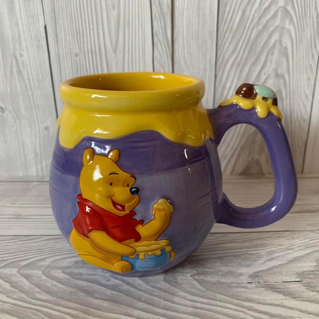 Disney Dinnerware - Purple/Yellow on Productcaster.