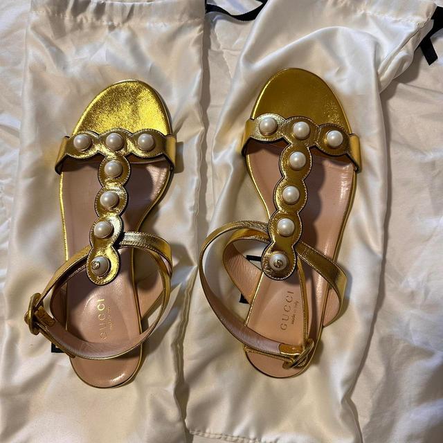 Gucci Women's Sandals - Gold/White - UK 5.5 on Productcaster.