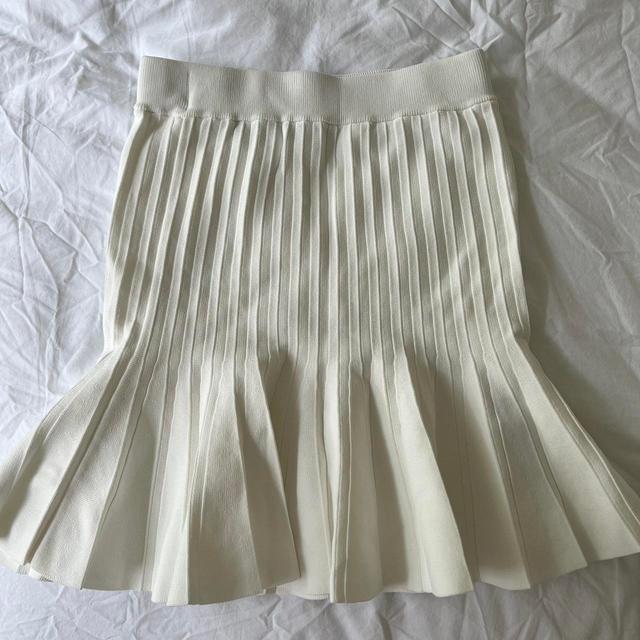 Zara Women's Skirt - White - S on Productcaster.