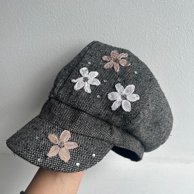 Preloved Women's Caps - Grey on Productcaster.