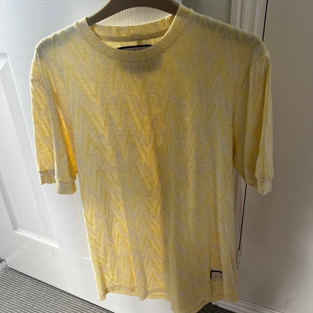 Prevu Men's T-shirt - Yellow - M on Productcaster.