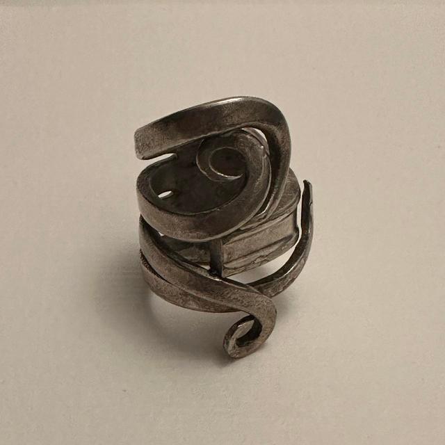 Vintage Women's Ring - Silver on Productcaster.