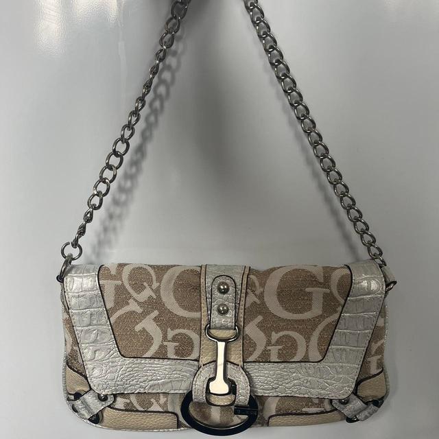 Guess Women's Shoulder bags - Cream/White on Productcaster.