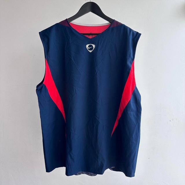 Nike Men's T-shirt - Navy/Blue - XL on Productcaster.