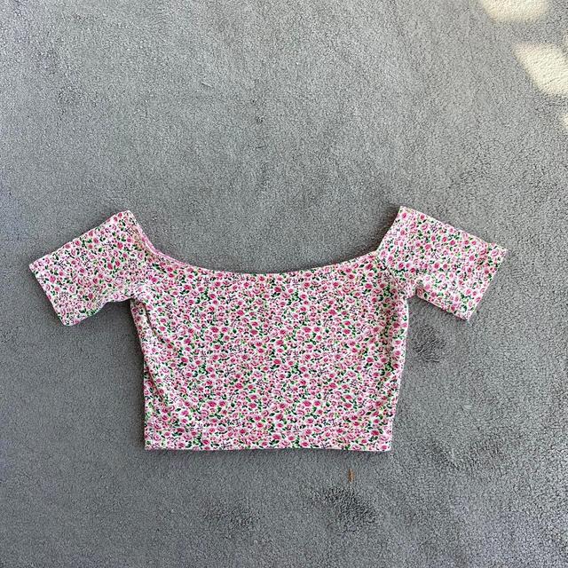 American Apparel Women's Crop top - Multi/Pink - S on Productcaster.