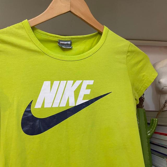 Nike Women's T-shirt - Green - 8 on Productcaster.