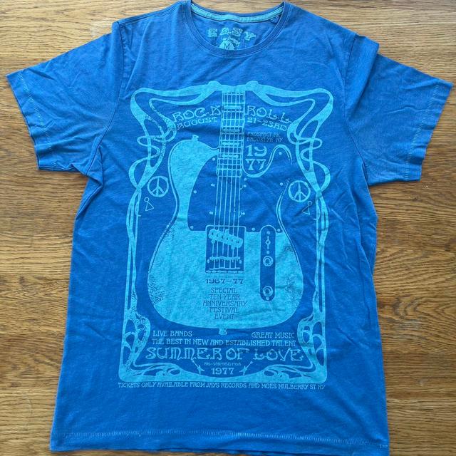 Preloved Men's T-shirt - Blue - M on Productcaster.