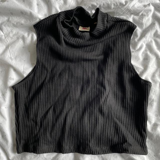 Levi's Women's Crop top - Black - L on Productcaster.