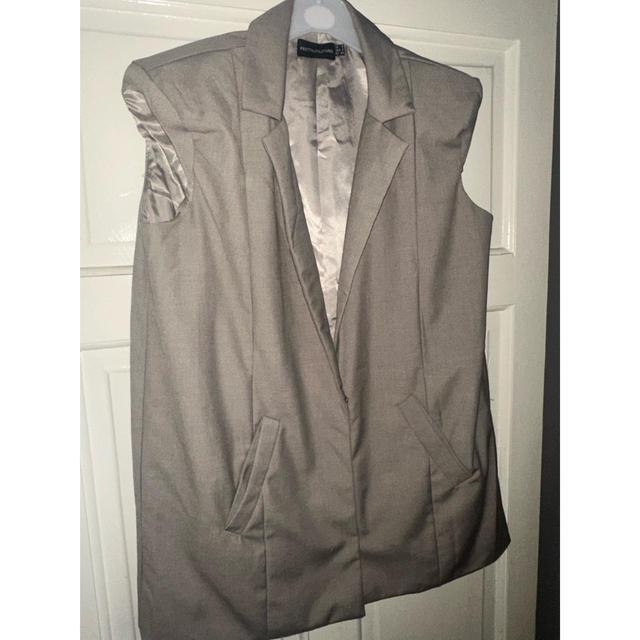 PrettyLittleThing Women's Jacket - Khaki - UK 6 on Productcaster.