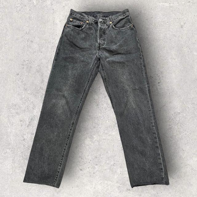 Levi's Women's Jeans - Grey - 26" on Productcaster.