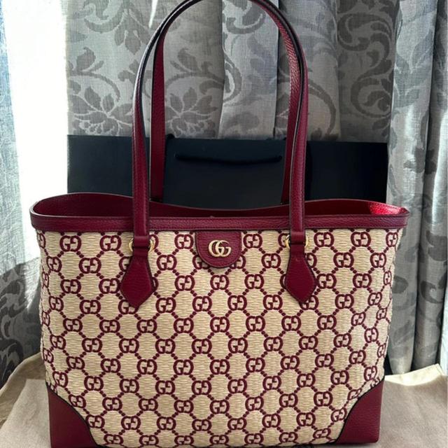 Gucci Women's Tote bags - Red/Cream on Productcaster.