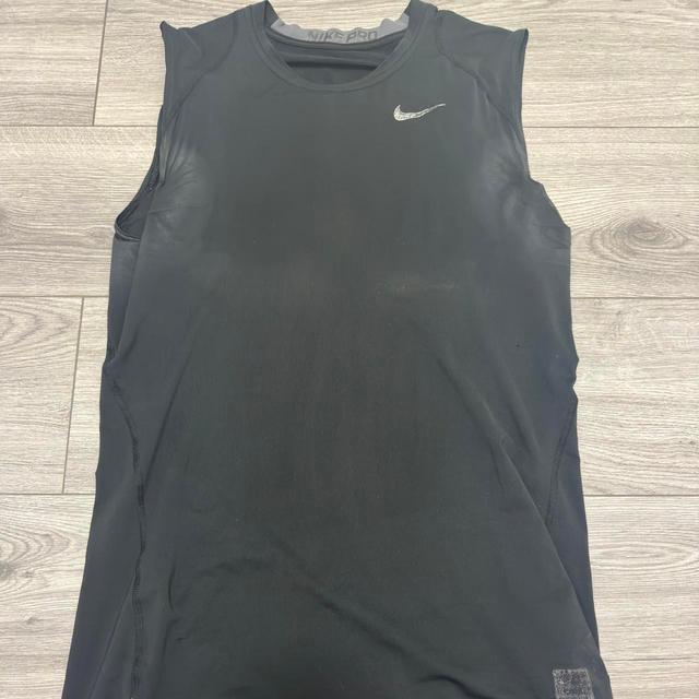 Nike Men's Vest - Black - XL on Productcaster.