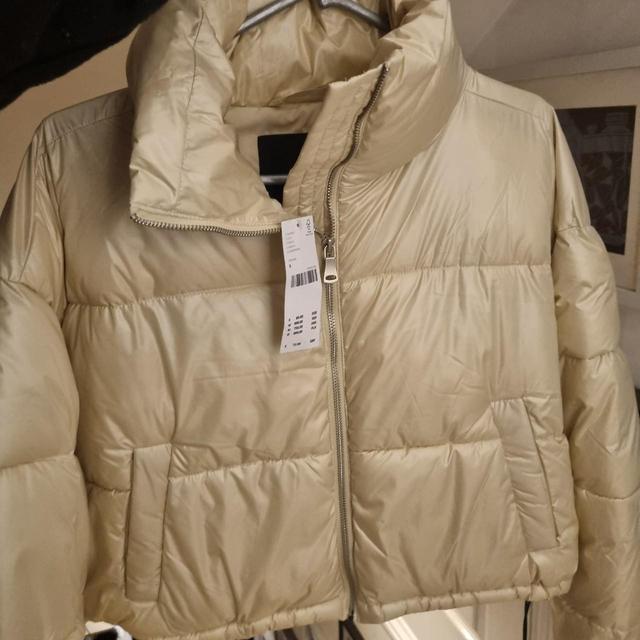 Urban Outfitters Women's Puffer Jacket - Cream - S on Productcaster.