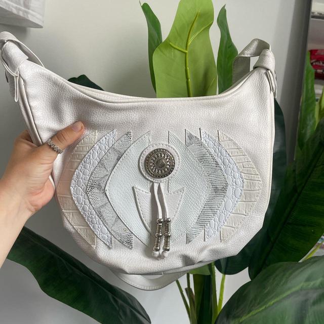 American Vintage Women's Bag - White on Productcaster.