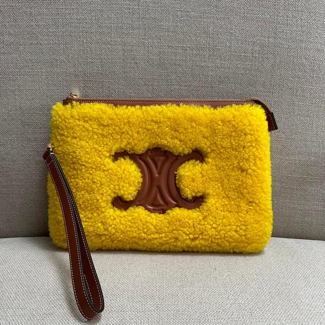 CELINE Women's Clutch bags - Yellow on Productcaster.