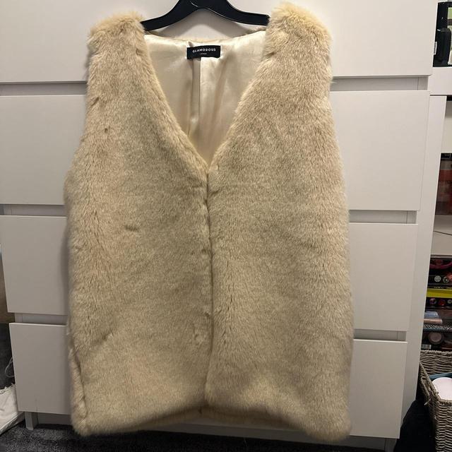 Women's Gilet - Cream - L on Productcaster.