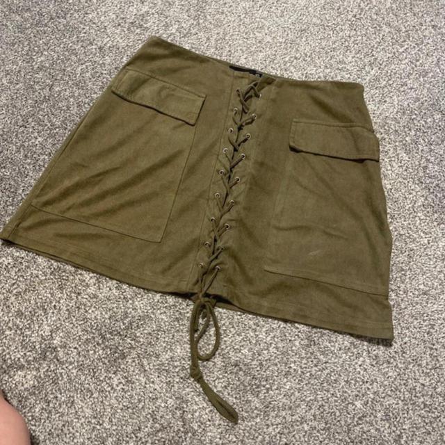 PrettyLittleThing Women's Skirt - Khaki/Green - UK 10 on Productcaster.