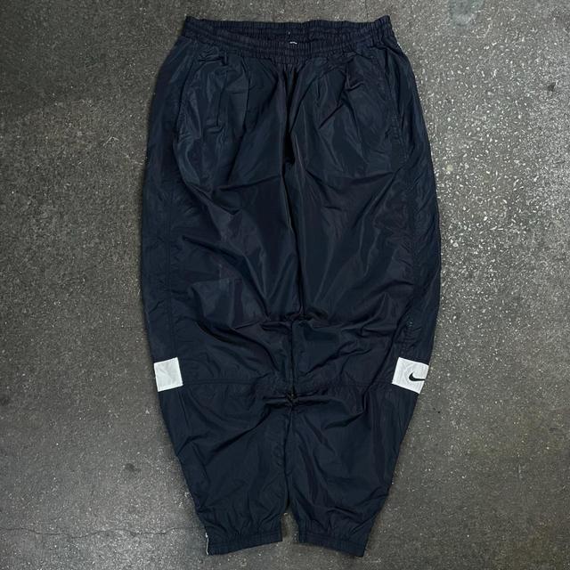 Nike Men's Sweatpants - Black - L on Productcaster.